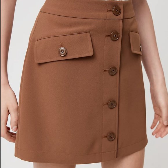 *SOLD* Aritzia Little Moon Freesia Skirt button-front brown mini skirt - Picture 2 of 9